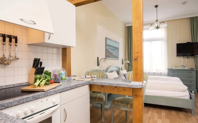 Modern Apartment in Warnemunde Germany near Forest