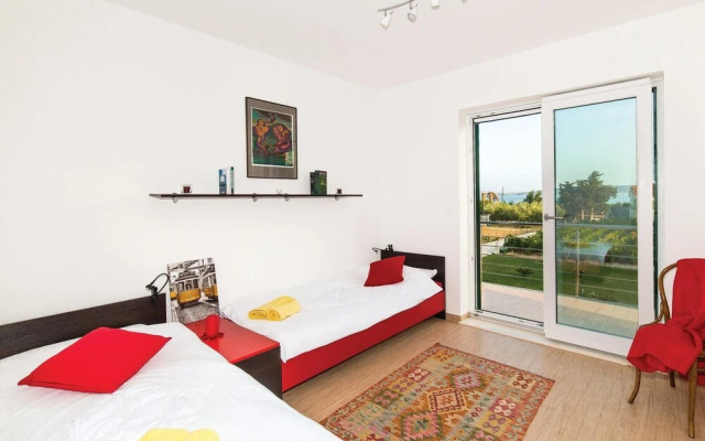 Stunning Home in Kastel Stafilic With Wifi and 3 Bedrooms