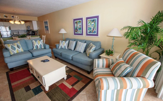 Pelican Beach 314