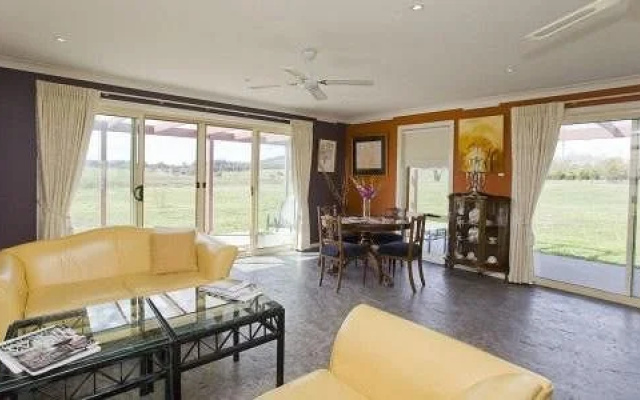 Country Guesthouse Schonegg