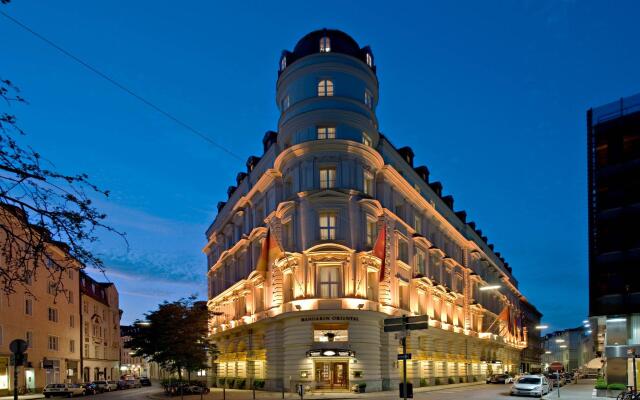 Отель Mandarin Oriental, Munich Мюнхен вид на фасад