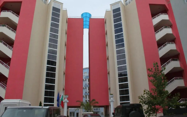 Rose Garden Omax Hotel Apartments