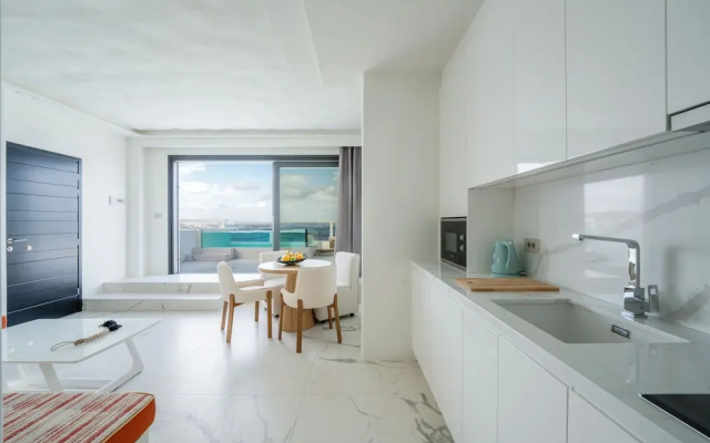 Numi Suites
