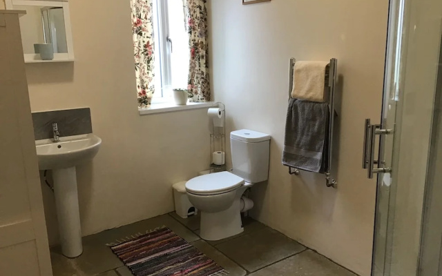 1 Bed Lodge-sleeps 4-pet Friendly-free Parking