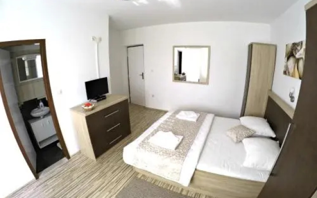 Apartments Gavran