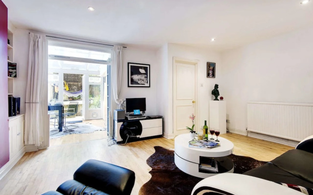 The Chesterton Road Apartment - FCA