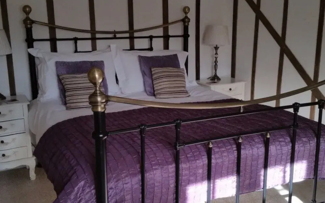 Woodleys Farm House