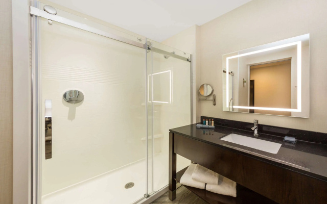 Wingate By Wyndham Miami Airport
