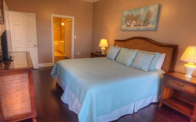 Weston - 3 Br Condo