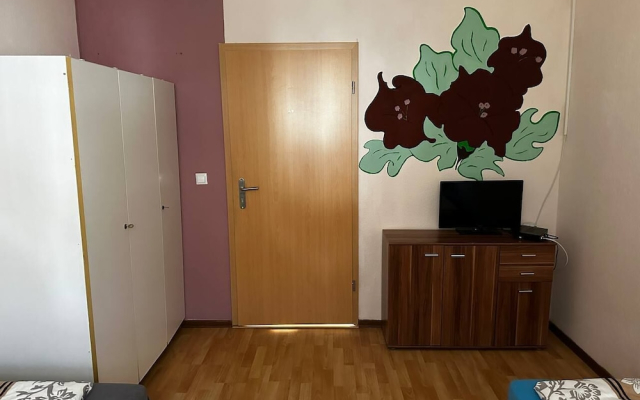 WG-Hostel