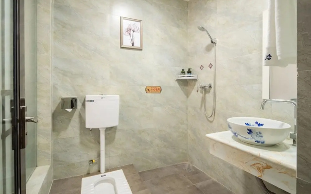 Yingbin Hotel