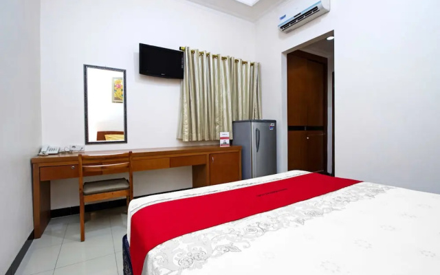 RedDoorz near ITC Kuningan