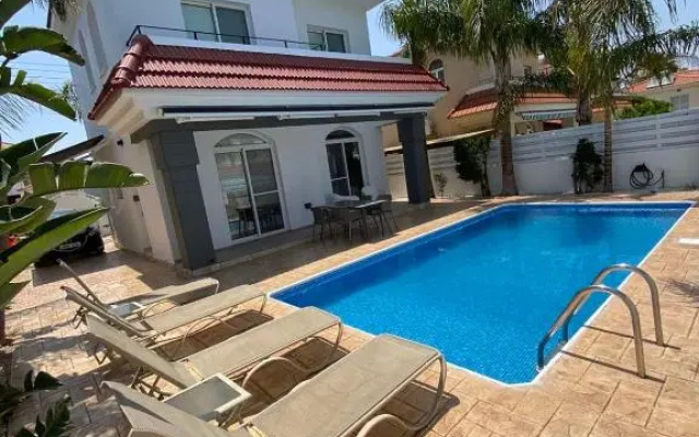 Villa Diana - 200 meters from Kapparis, Fireman's Beach