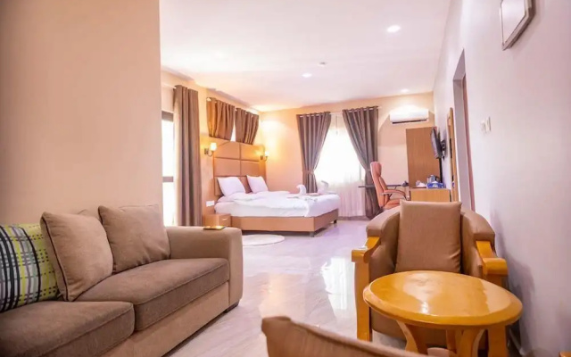 De-Kings Hotel