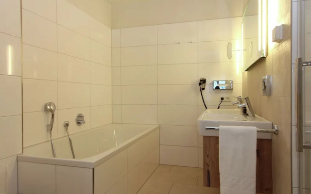 Modern Apartment with Sauna in Kaprun