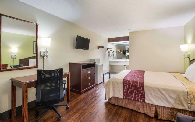 Rodeway Inn Bolivar
