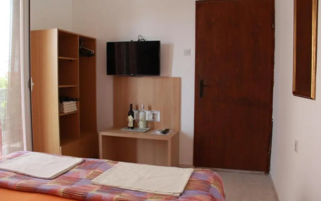 Mitko Apartments