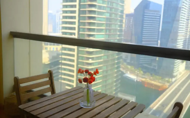 2BR Escape With Panoramic Marina Views in JBR