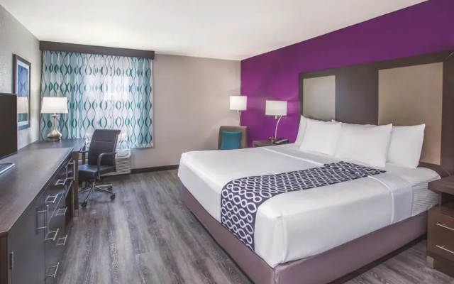 Lexington Inn and Suites - Effingham