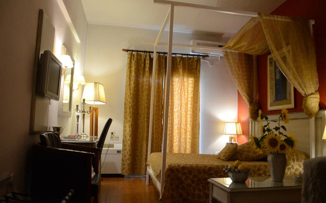 Hotel Electra