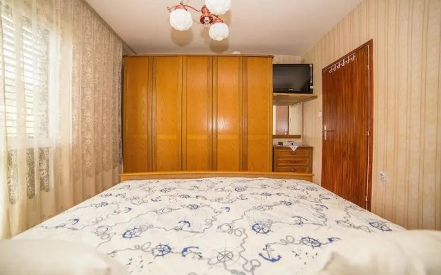 Apartments Jako