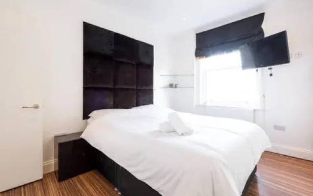 Gorgeous Apartment in Trendy Neighbourhood (Hm3)