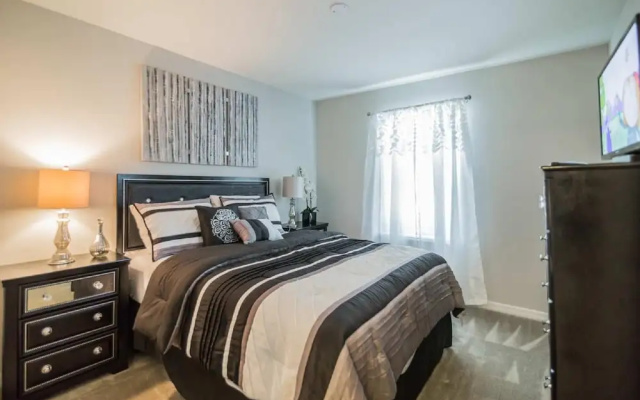 5137 Compass Bay