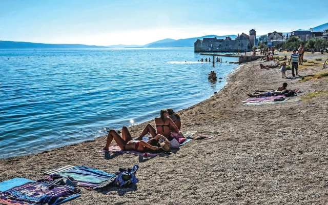 Awesome Apartment in Kastel Gomilica With 1 Bedrooms and Wifi