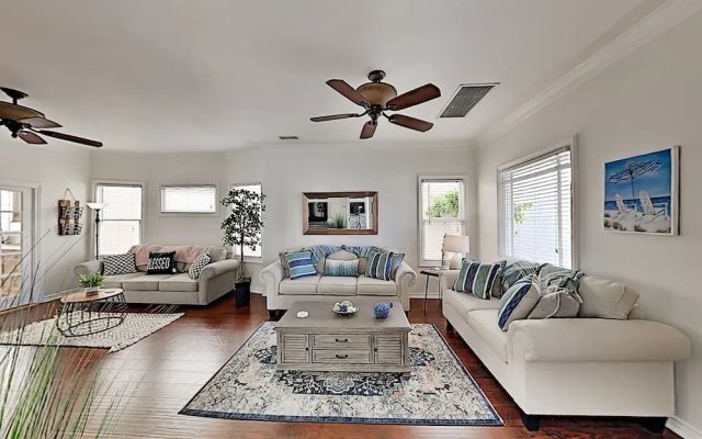 130wfigu 2 Bedroom Home