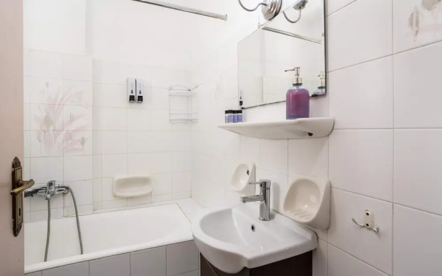 Kalamata s Handmade Apartment