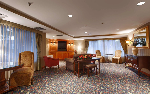 Chelmsford Inn