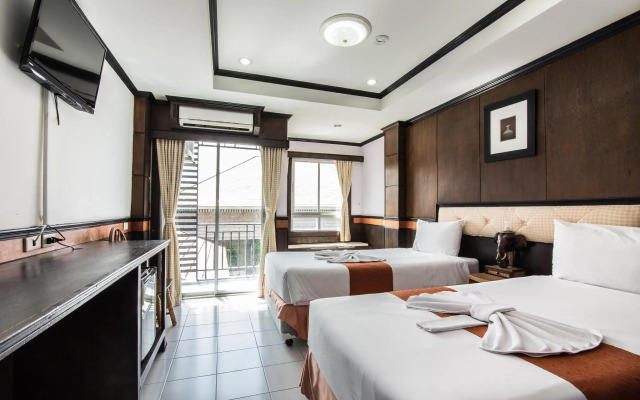 Season Palace Huahin Hotel