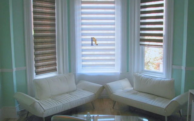 Royalton Suites