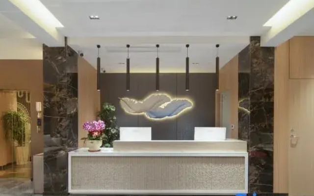 Meisite Hotel (Shenzhen Pingshan Railway Station Liuhe Subway Station)