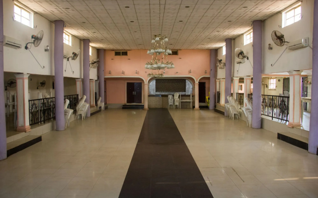 Masbat De Kings Hotel
