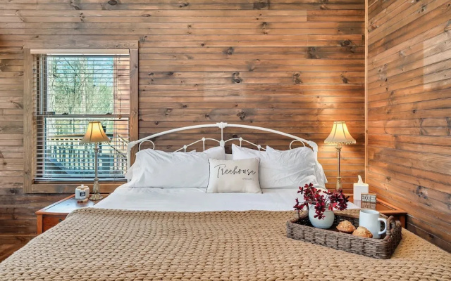 Rivers Edge Treehouses