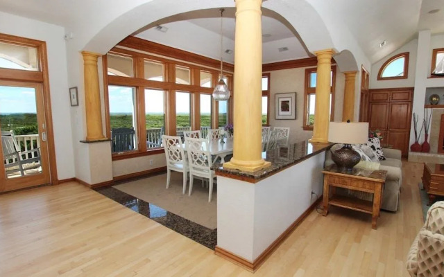 Windrift - 6 Br Home