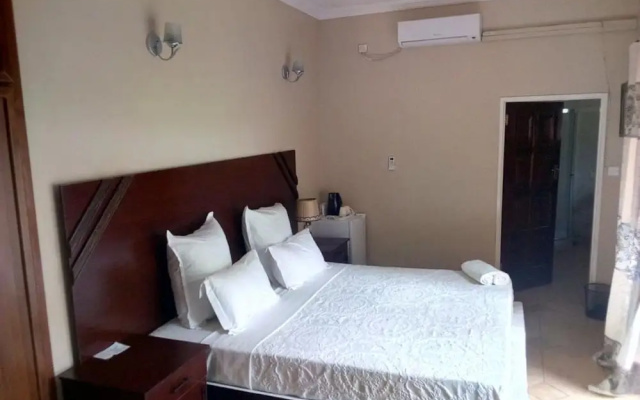 Zenith  lodge