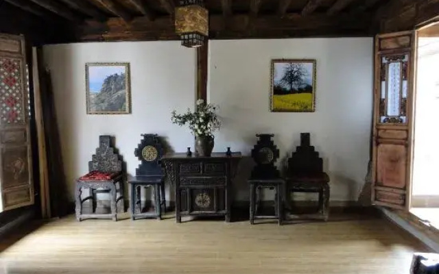 Shaxi Guzongma Hostel