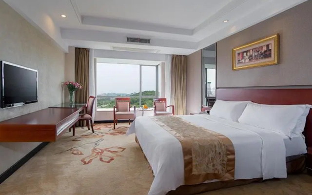 Vienna Hotel (Dongguan Houjie Dadao Branch)