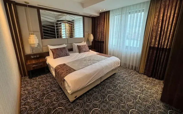 Golden Rose Hotel & Spa