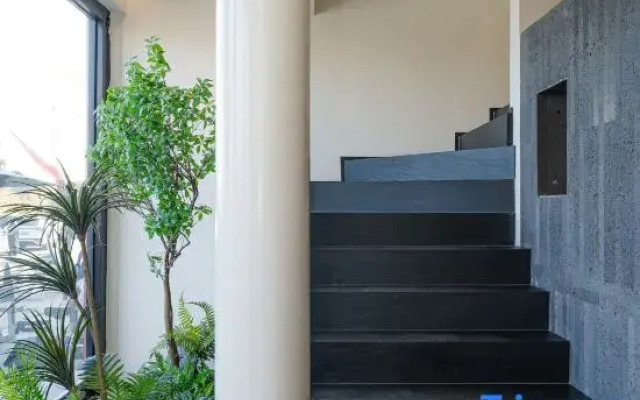 Hongri Mountain Residence Hotel
