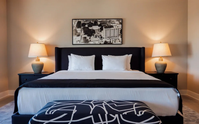 The Markham Hotel