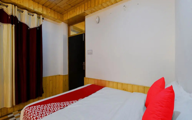 Rajinder Regency By OYO Rooms