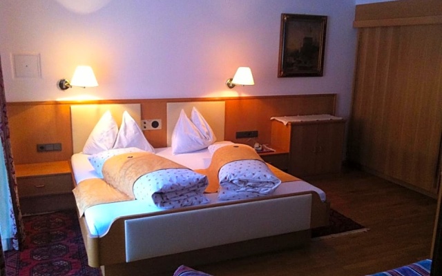 Hotel Serena