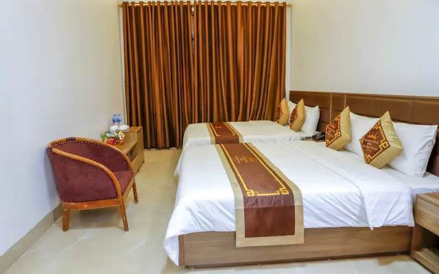 Van Xuan Royal Hotel