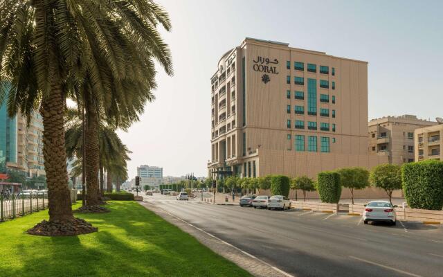 Coral Dubai Deira Hotel вид на фасад