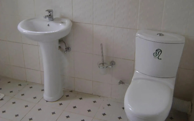 East Airport Guesthouse