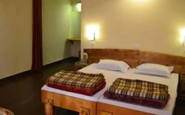 Hotel Corbett Plaza
