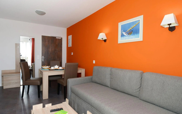 Modern Flat Near the Beach